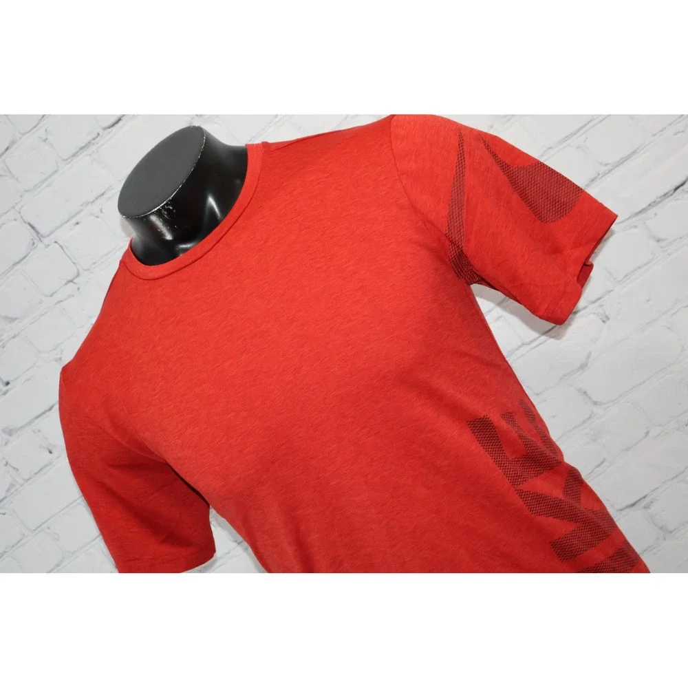 Nike Dri-FIT Gym Workout Shirt Mens Medium Red Short Sleeve Graphic Training Tee